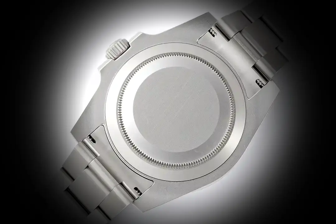 Rolex Submariner 116610LN Schweizer Replica Zifferblatt in eisgrau — Schrägansicht