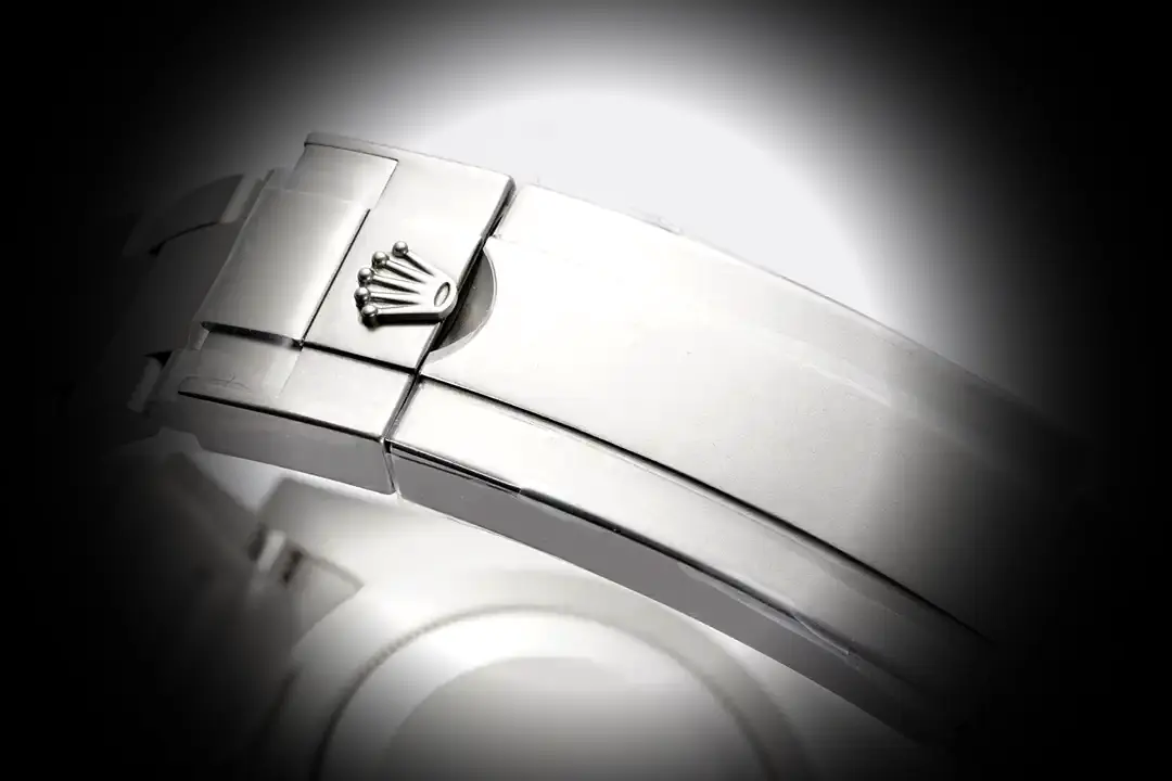 Submariner 116610LN Schweizer Replica — Leuchtmasse-Aufnahme