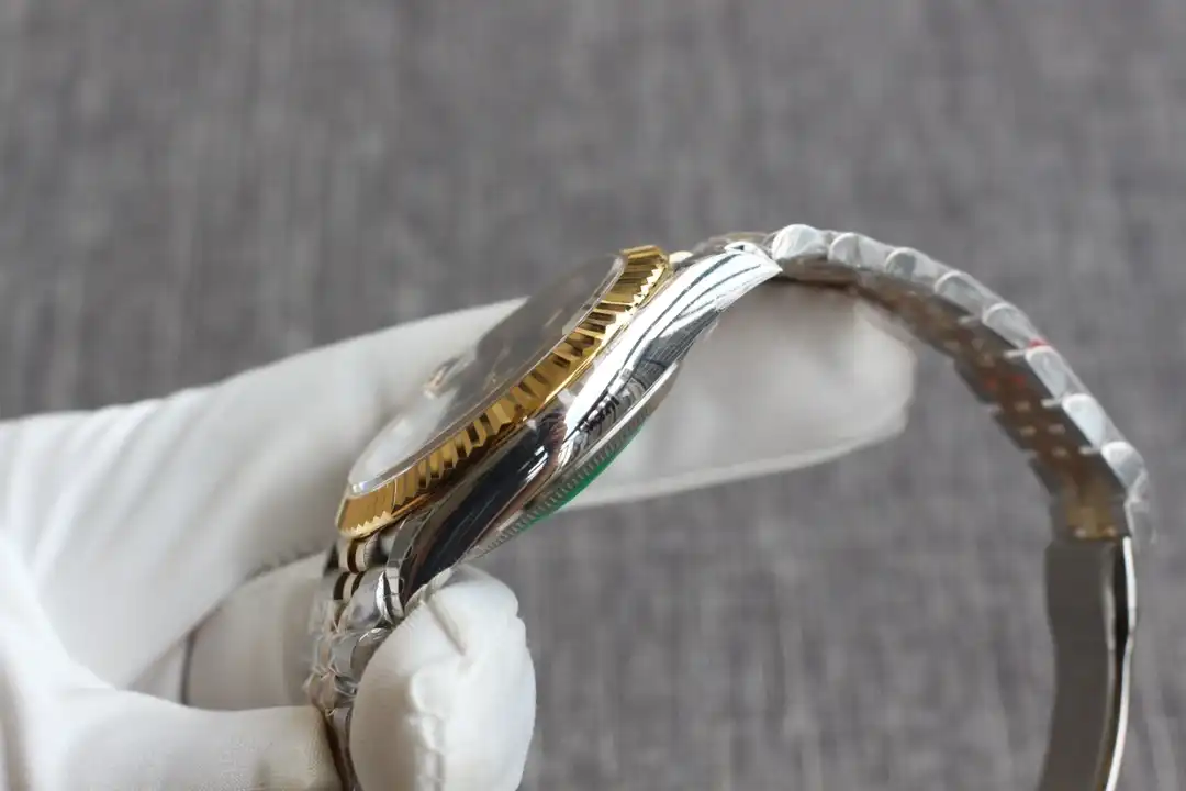 Datejust 126331 Replica Zifferblatt in schwarz — Lünette-Makro