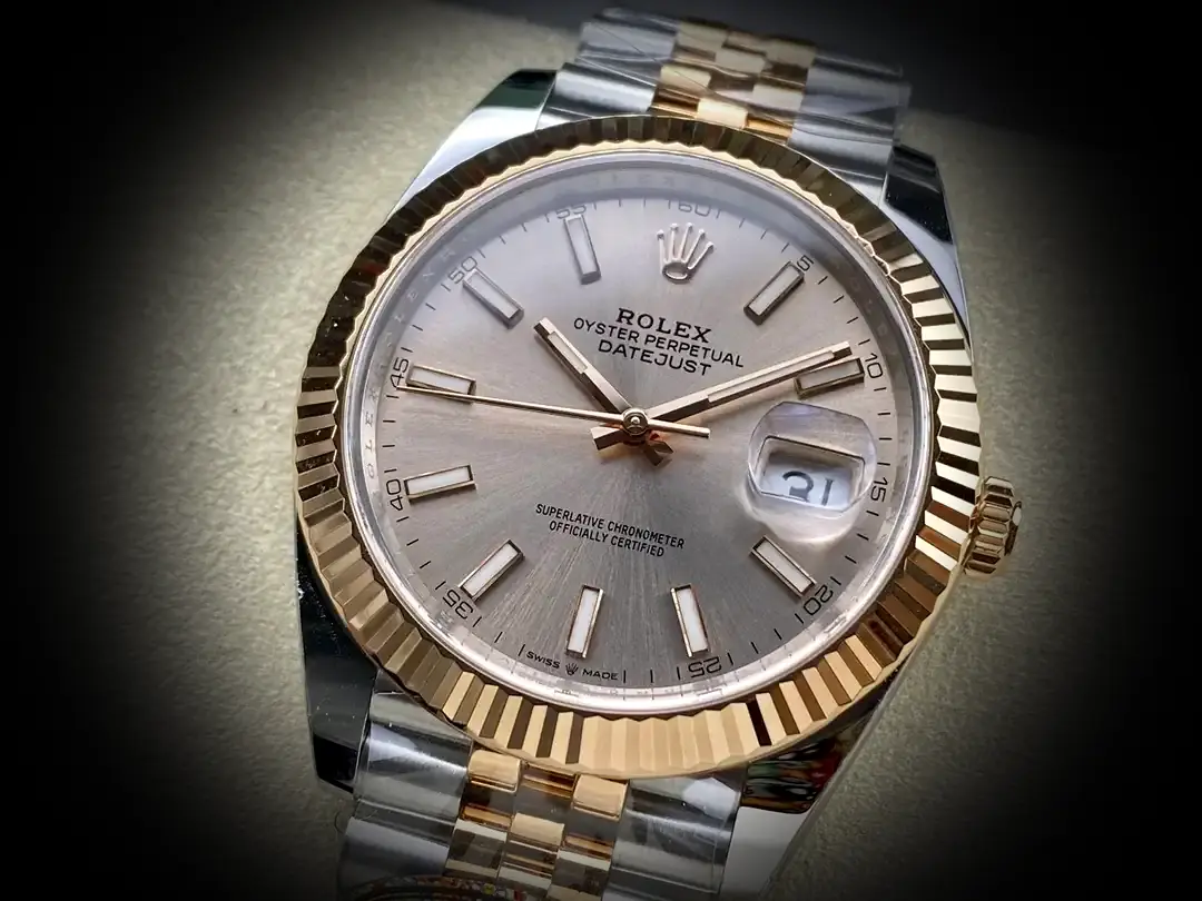 Datejust 116333 Schweizer Replica Zifferblatt in roségold — Gehäusebodendetail