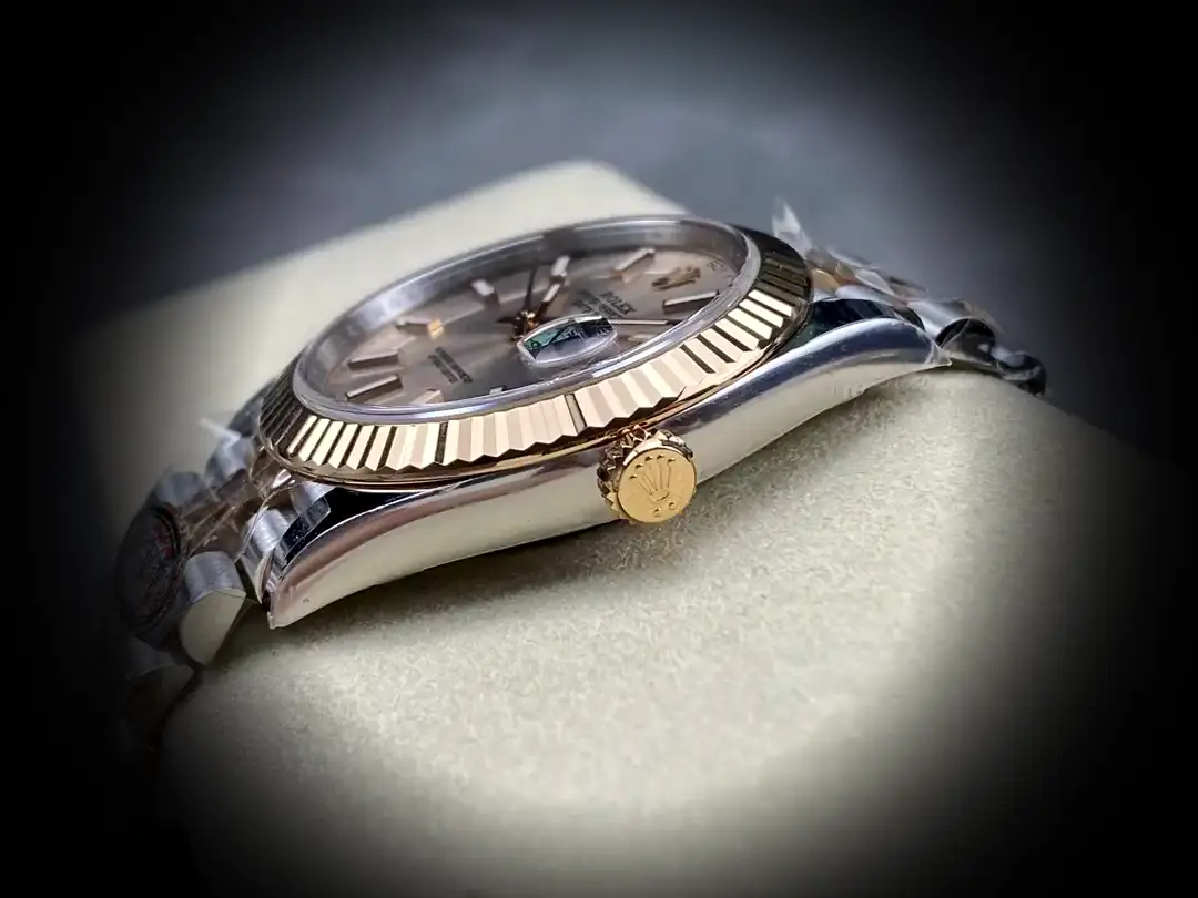 Rolex Datejust 116333 Schweizer Klon Zifferblatt in roségold — Lünette-Makro