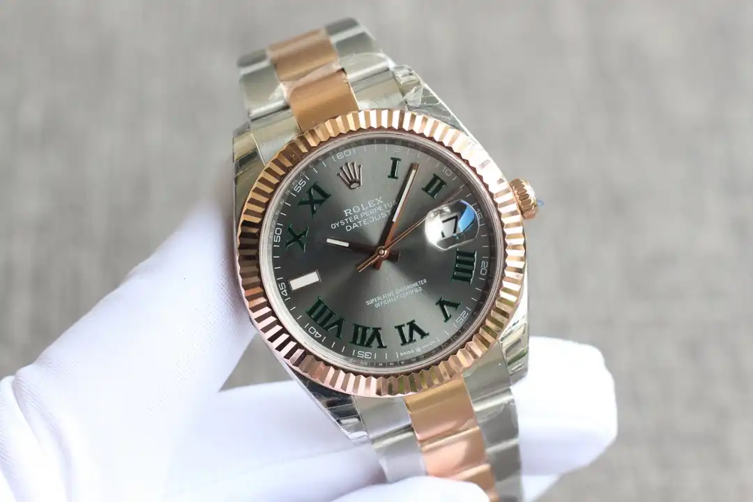 Rolex Datejust 126331 Nachbau Zifferblatt in schiefer — Gehäusebodendetail
