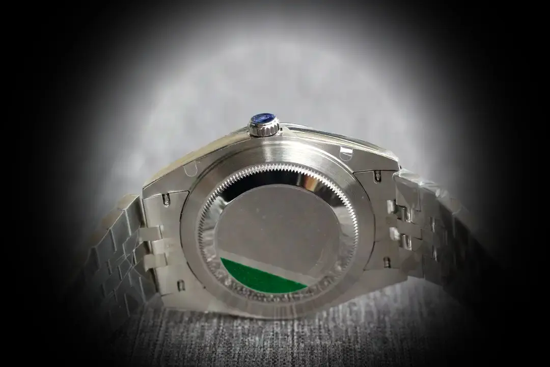 Rolex Datejust 126331 Schweizer Replica Zifferblatt in schiefer — Schrägansicht