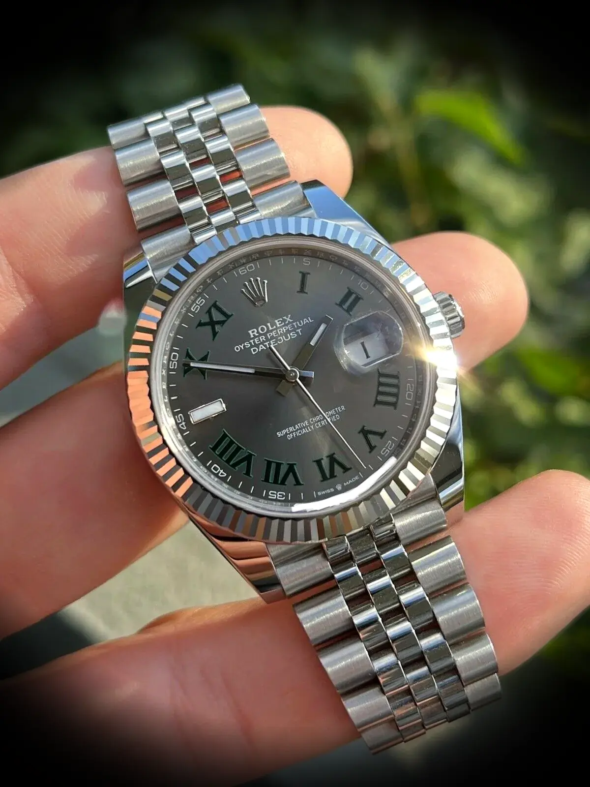 Datejust 126334 Schweizer Klon — Leuchtmasse-Aufnahme
