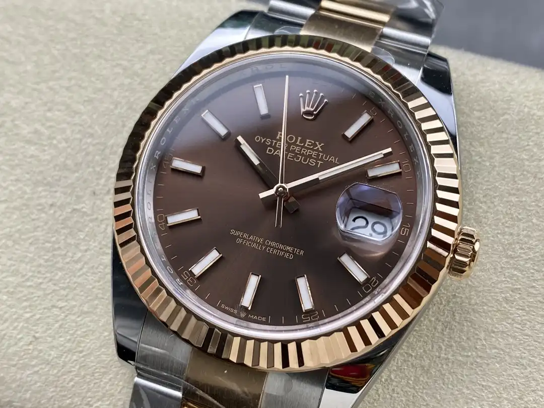 Datejust m126331 Klon Zifferblatt in schokolade — Gehäusebodendetail