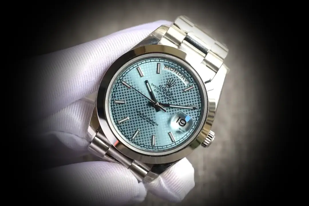 Rolex Day-Date 41985 Superclone — Seitenprofil