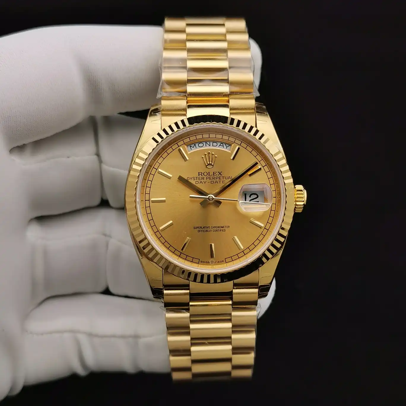 Rolex Day-Date 41985 Super Clone Replica — Seitenprofil