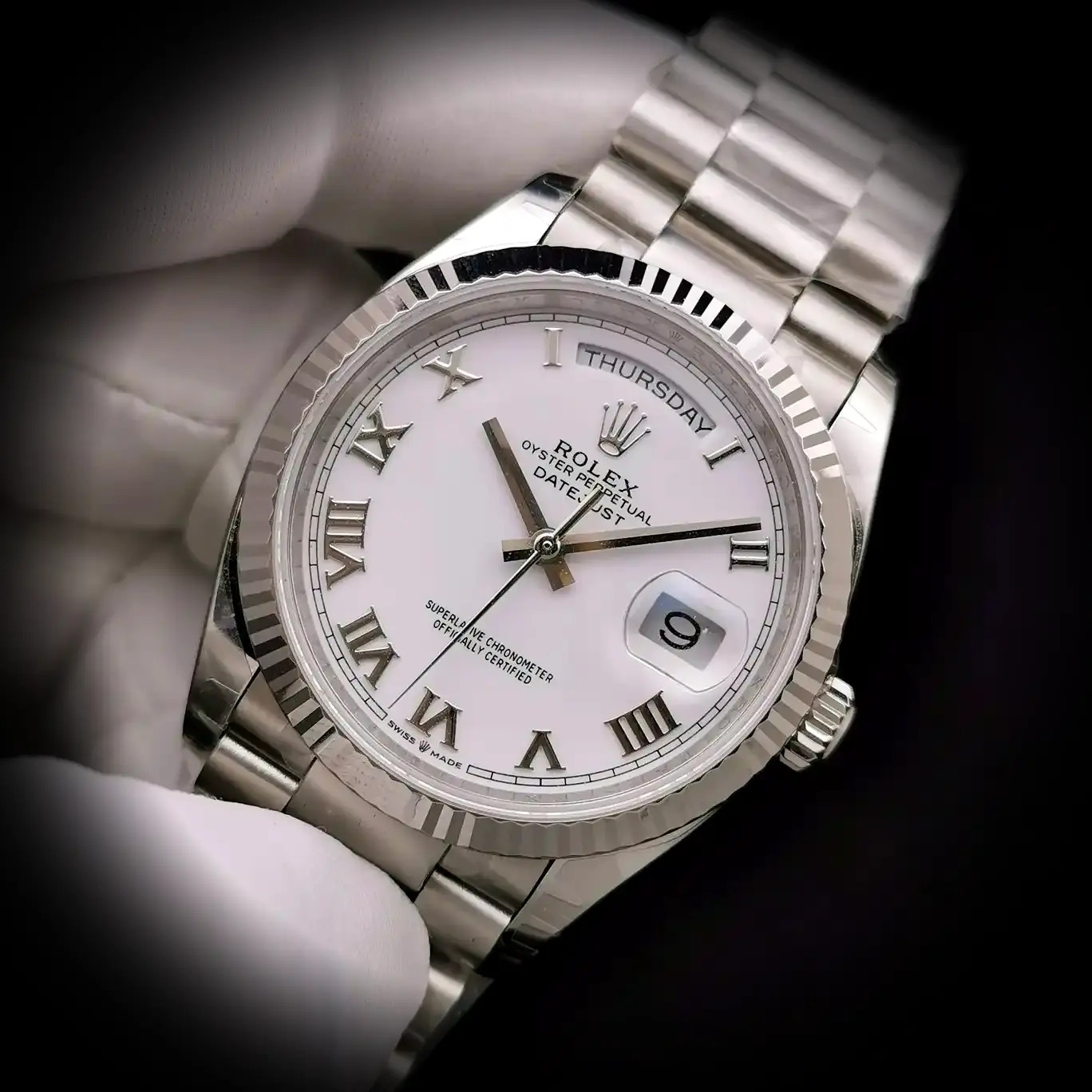 Day-Date 41985 Super Clone Zifferblatt in perlmutt — Gehäusebodendetail