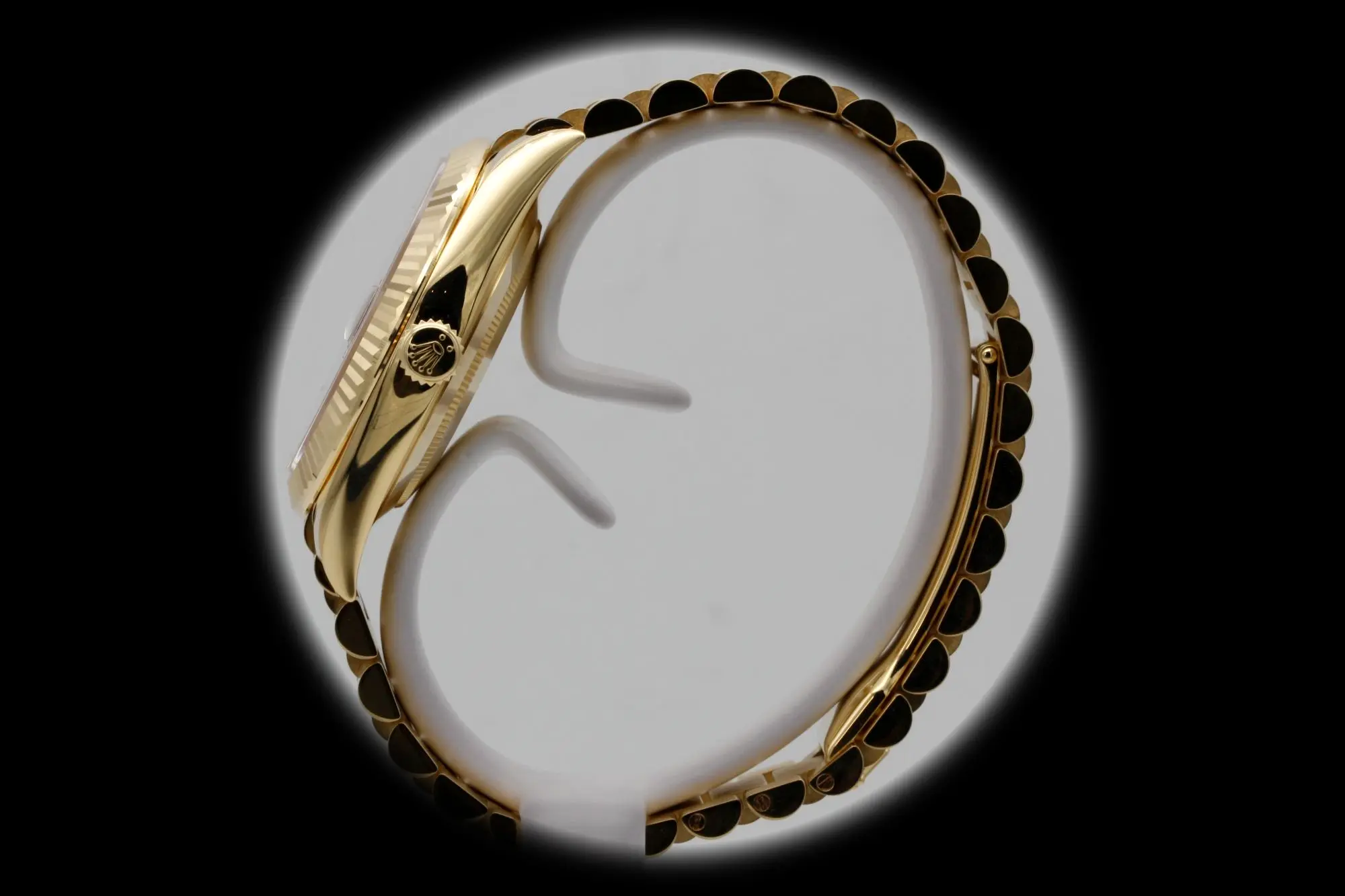 Day-Date 228238 Schweizer Klon — Seitenprofil