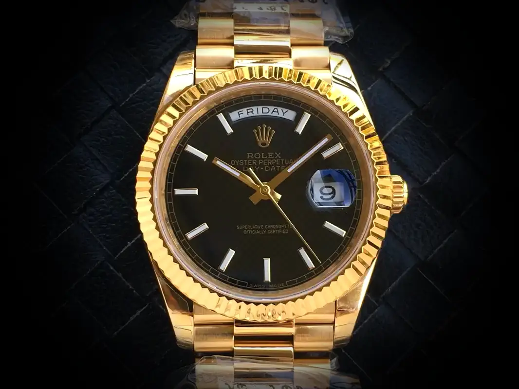 Day-Date 41985 Schweizer Replica — Seitenprofil