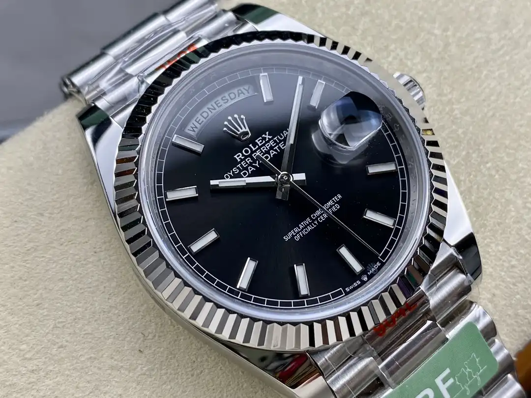 Rolex Day-Date 41985 Super Clone Replica — Seitenprofil