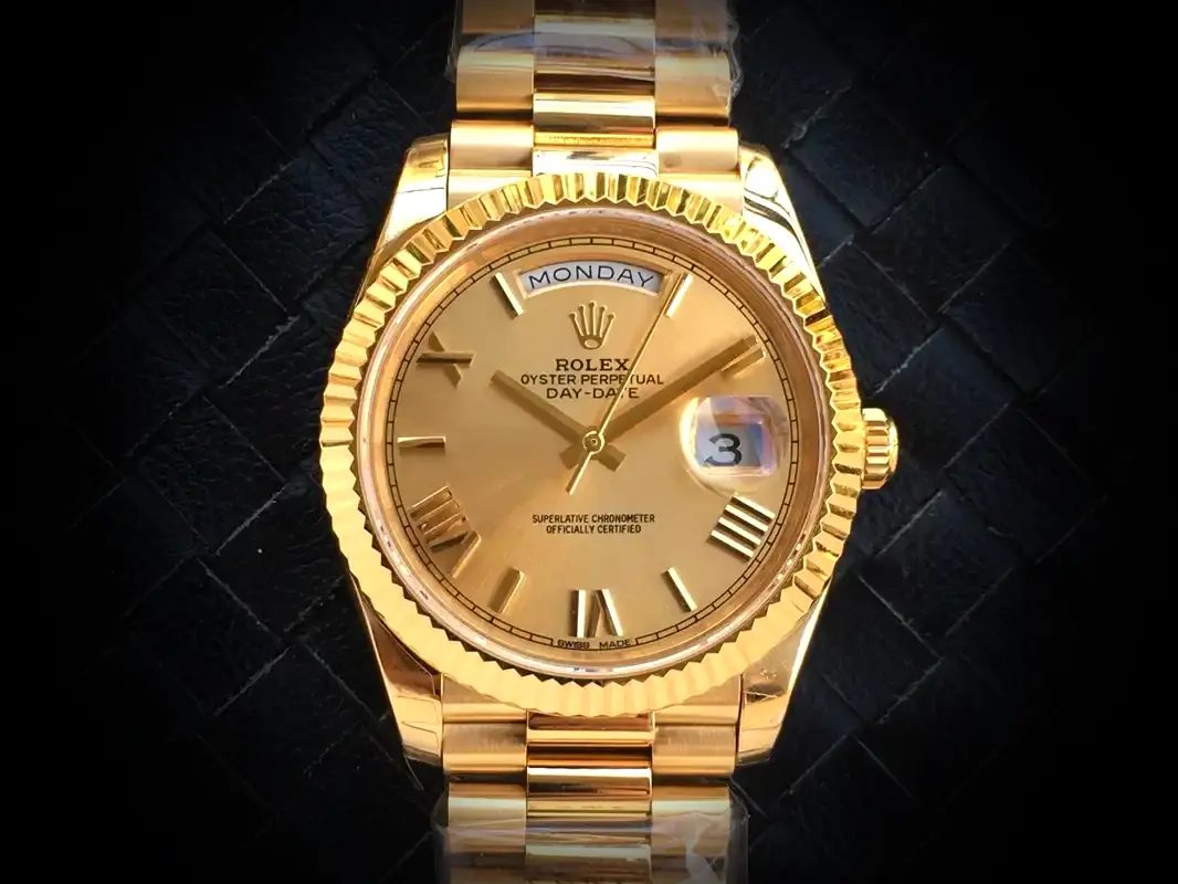 Rolex Day-Date 41985 1:1 Super Clone — Seitenprofil