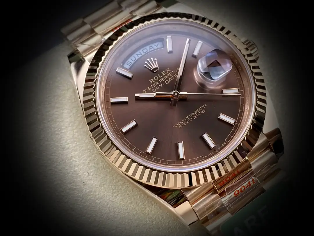 Rolex Day-Date 41985 Schweizer Replica — Seitenprofil