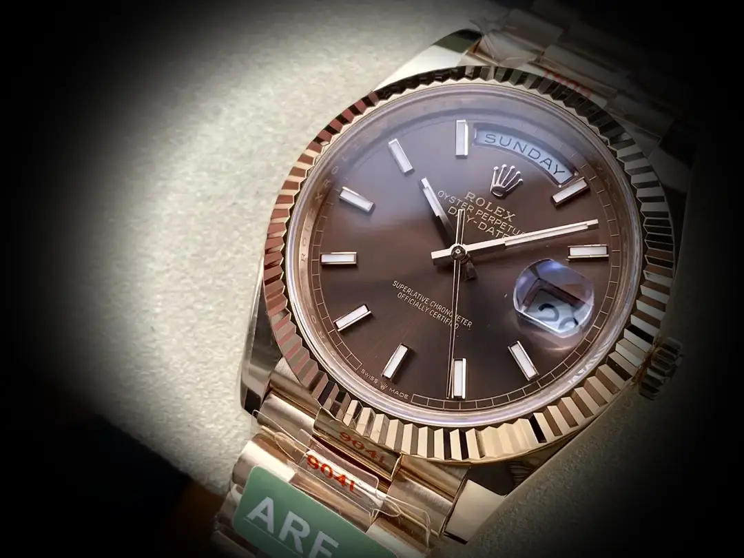 Day-Date 41985 Super Clone Zifferblatt in schokolade — Gehäusebodendetail