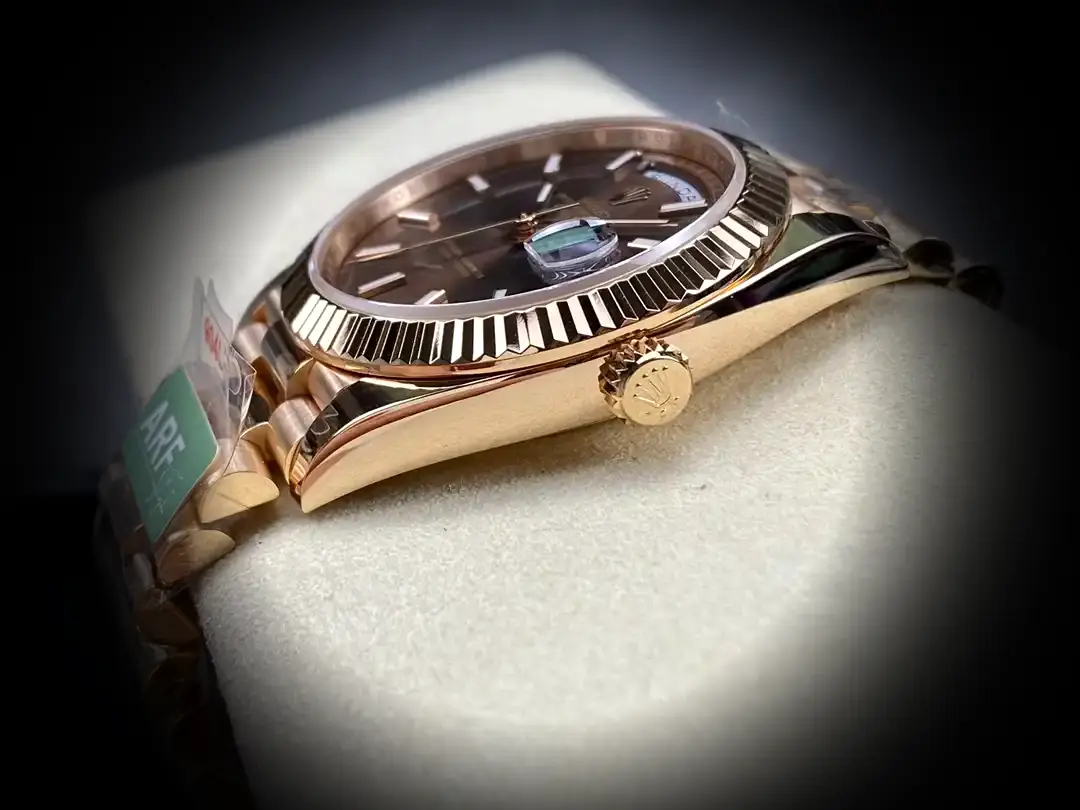 Day-Date 41985 Schweizer Klon — Armband-Detail