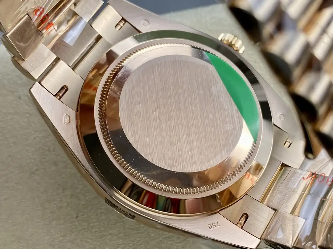 Rolex Day-Date 41985 Nachbau Zifferblatt in schokolade — Lünette-Makro