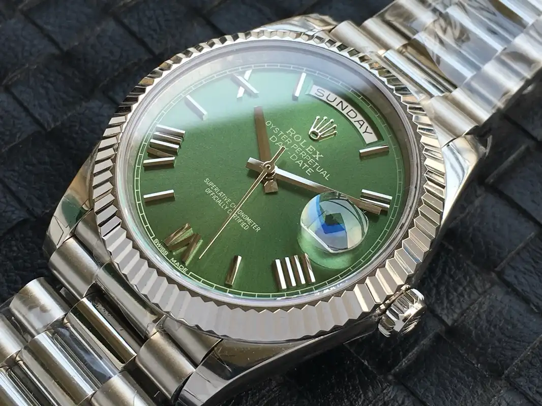 Day-Date 41985 Klon 36mm — Handgelenksaufnahme
