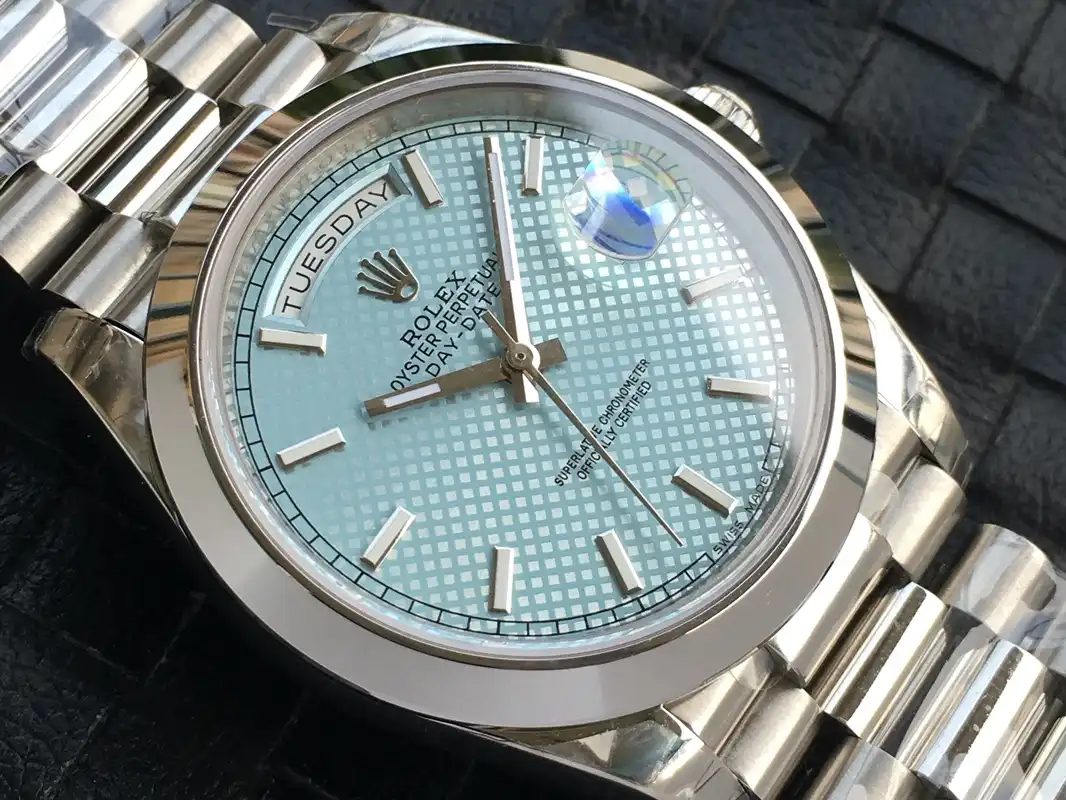 Day-Date 41985 1:1 Replica Zifferblatt in eisblau motiv — Gehäusebodendetail