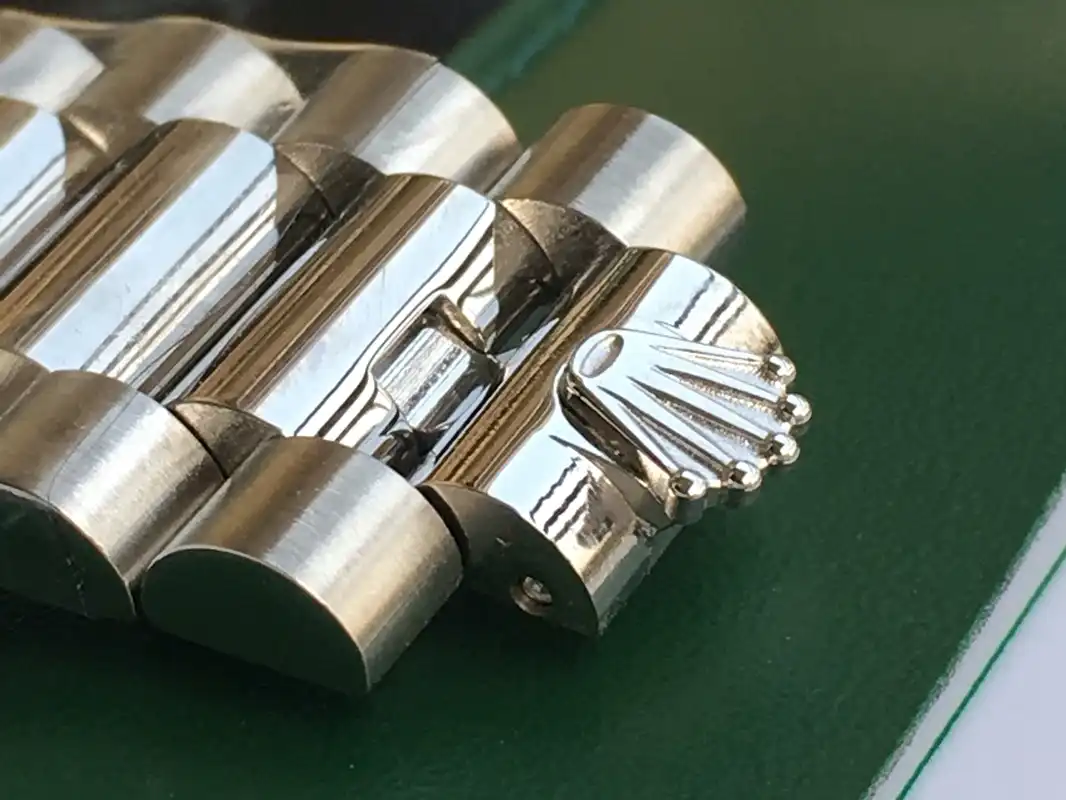 Rolex Day-Date 41985 Nachbau Zifferblatt in silber — Schrägansicht