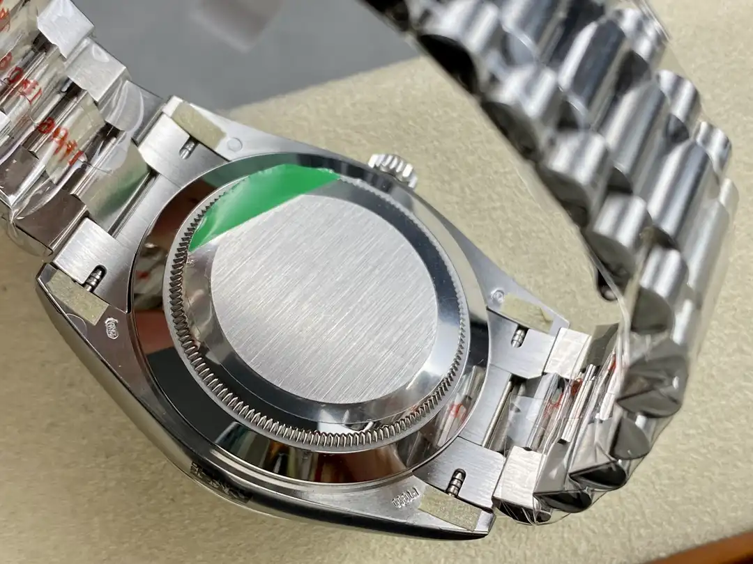 Day-Date 41985 1:1 Replica 36mm — Krone und Gehäuse Detail