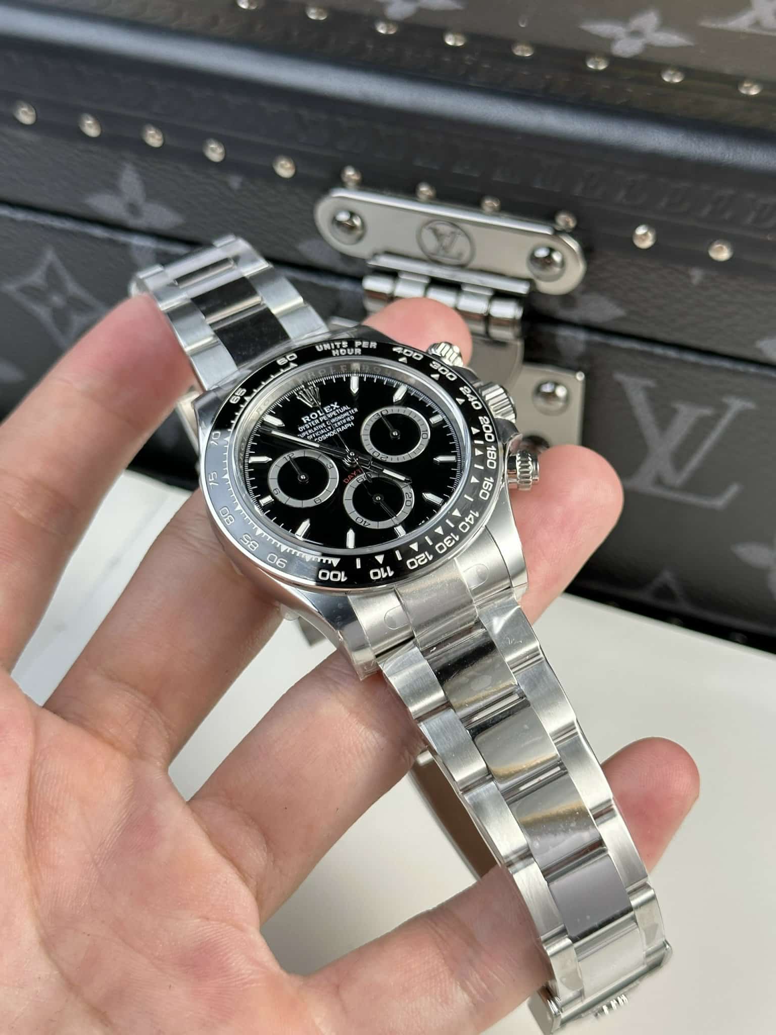 Daytona 126500LN Godzilla Nachbau 40mm — Zifferblatt-Nahaufnahme