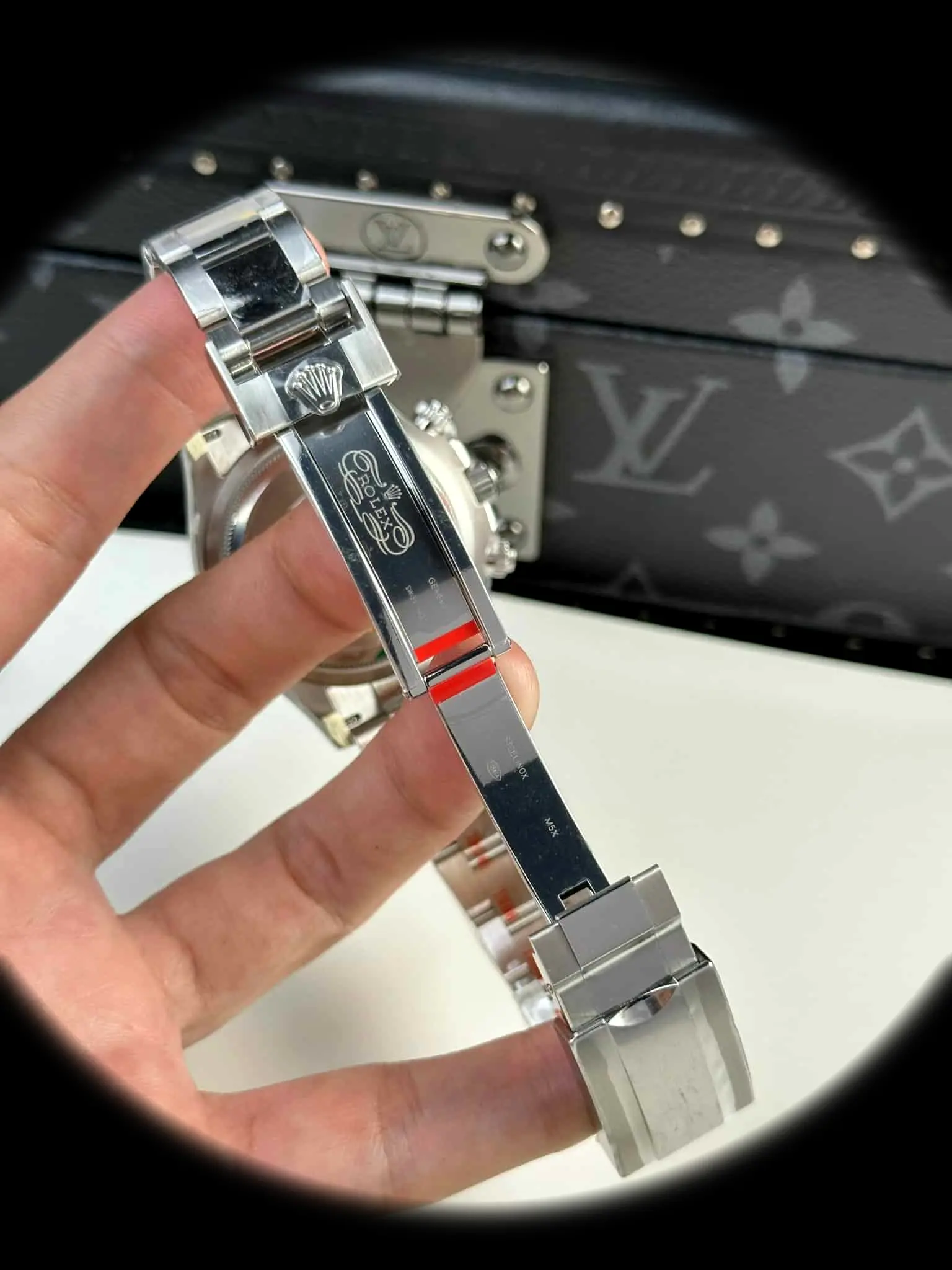 Rolex Daytona 126500LN Super Clone — Leuchtmasse-Aufnahme