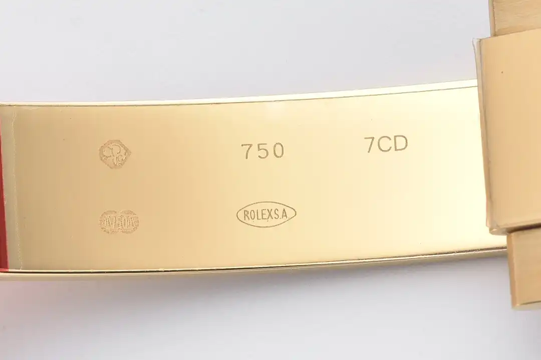 Daytona 126518LN Replica Zifferblatt in golden und tiefenschwarz — Schrägansicht