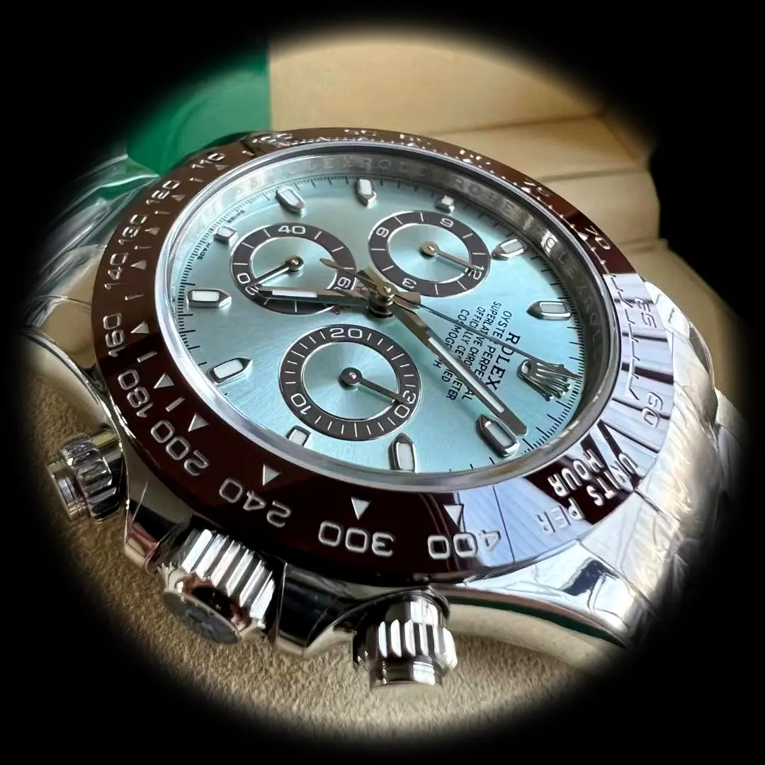 Rolex Daytona 116506 Super Clone Zifferblatt in eisblau — Gehäusebodendetail