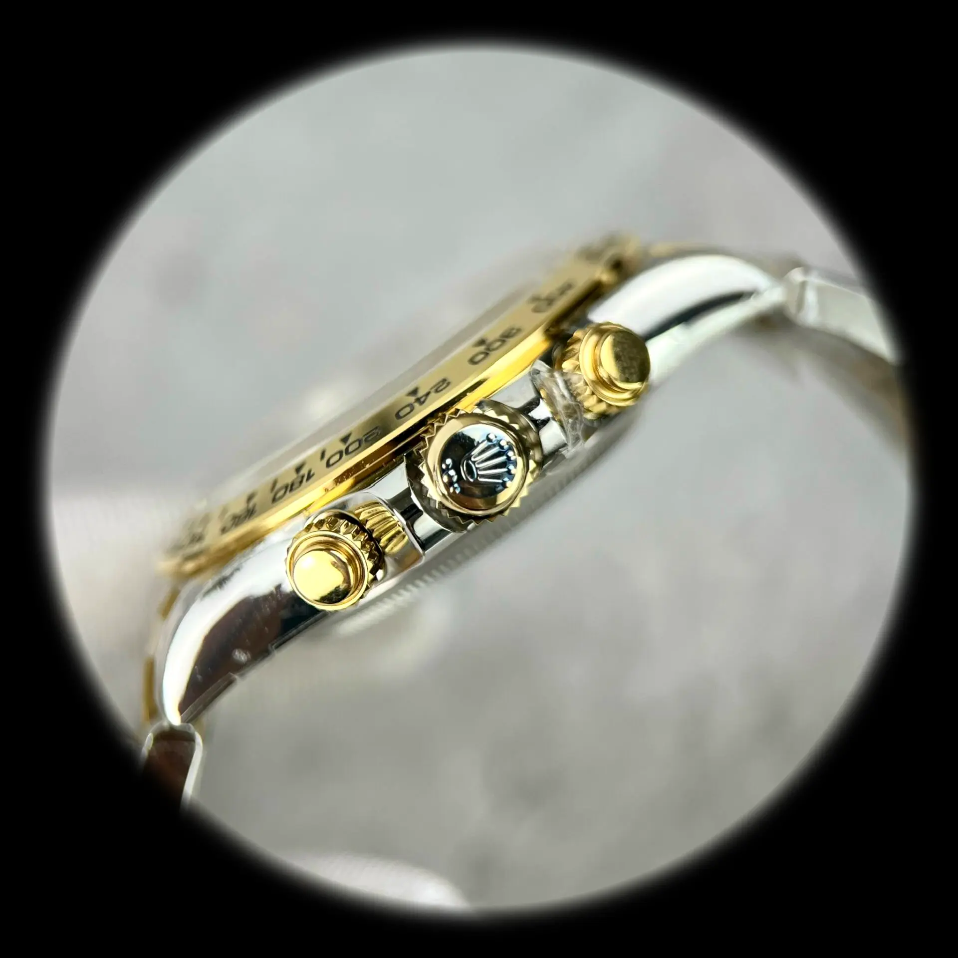 Rolex Daytona 126503 Schweizer Replica 40mm — Krone und Gehäuse Detail