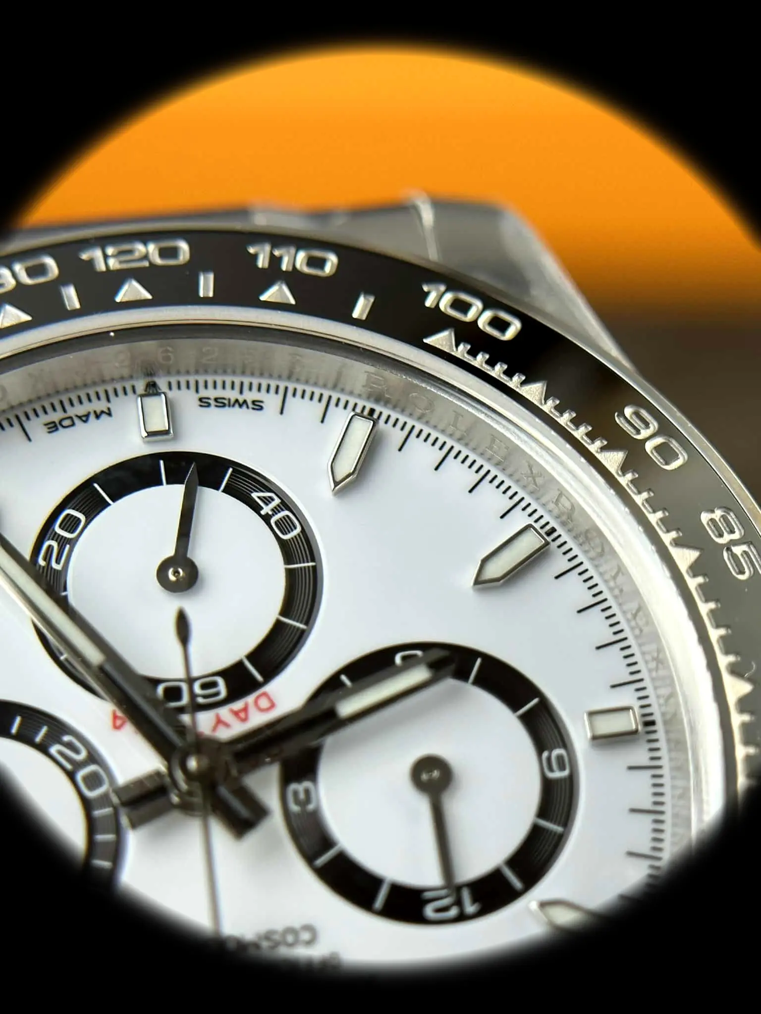 Rolex Daytona 126500LN Schweizer Replica Zifferblatt in weiß — Lünette-Makro