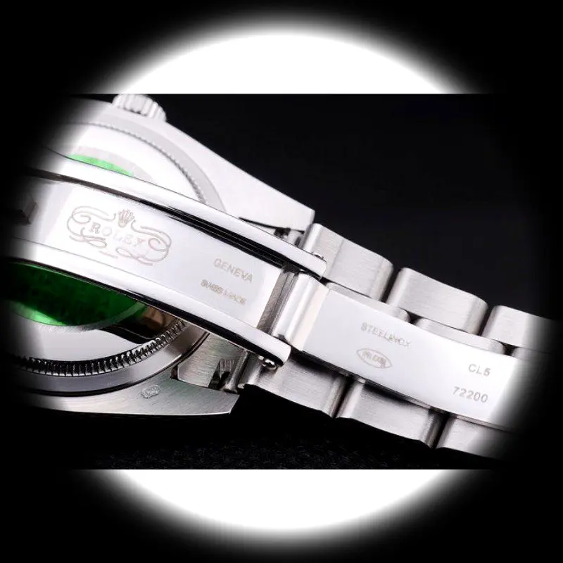 Explorer SRL15614270 1:1 Super Clone — Leuchtmasse-Aufnahme