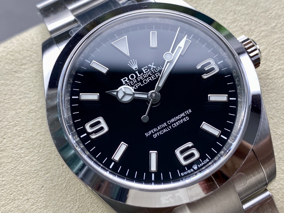 Rolex Explorer 124270 Klon — Seitenprofil