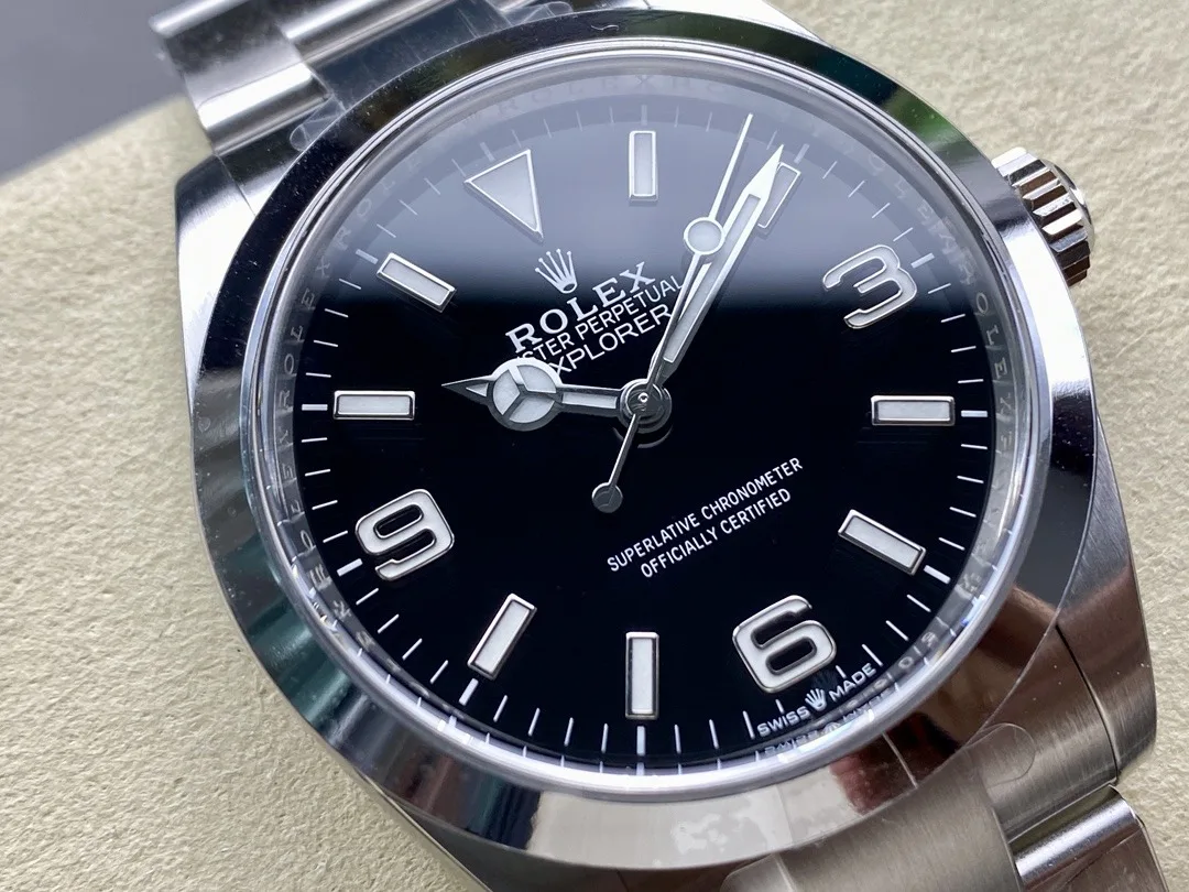 explorer 124270 Super Clone - Gehäusebodenansicht