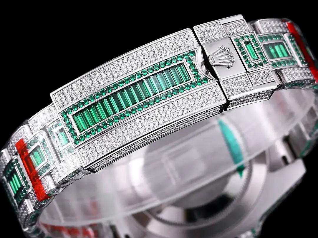 GMT-Master 116769TBR Nachbau 40mm — Krone und Gehäuse Detail