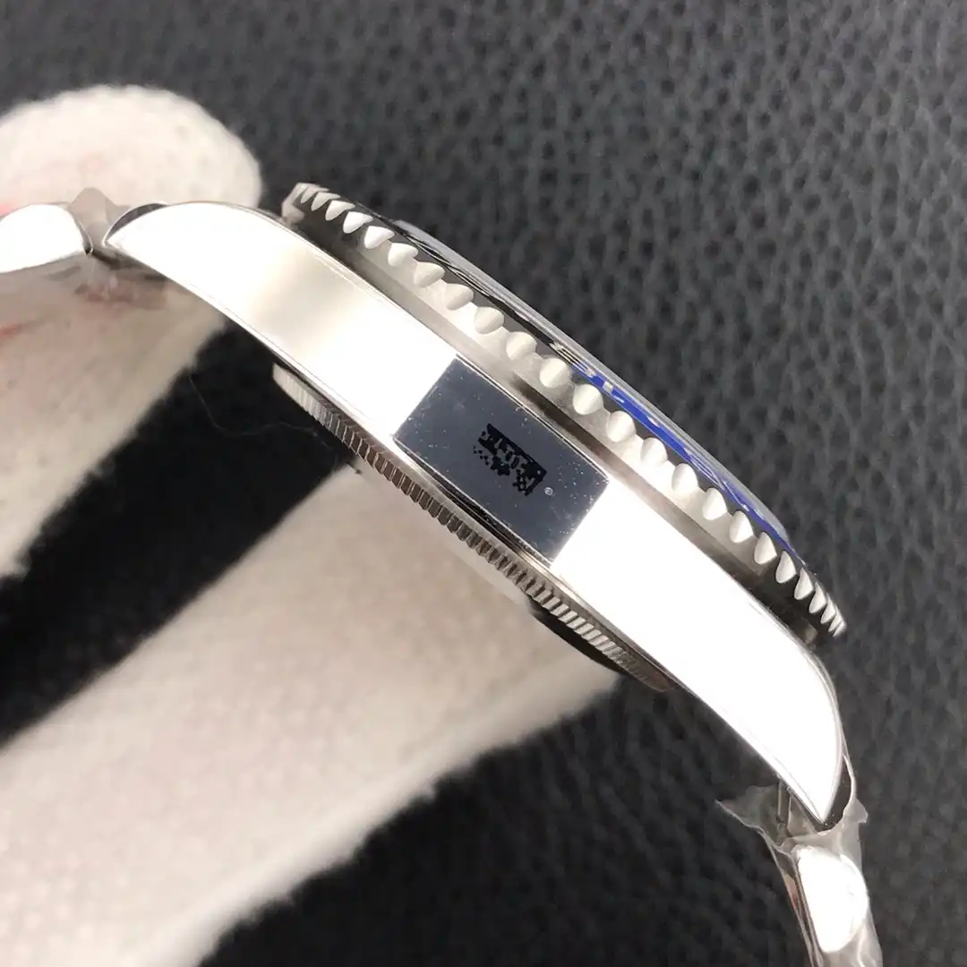 GMT-Master 126710 Super Clone Replica Zifferblatt in schwarz — Lünette-Makro