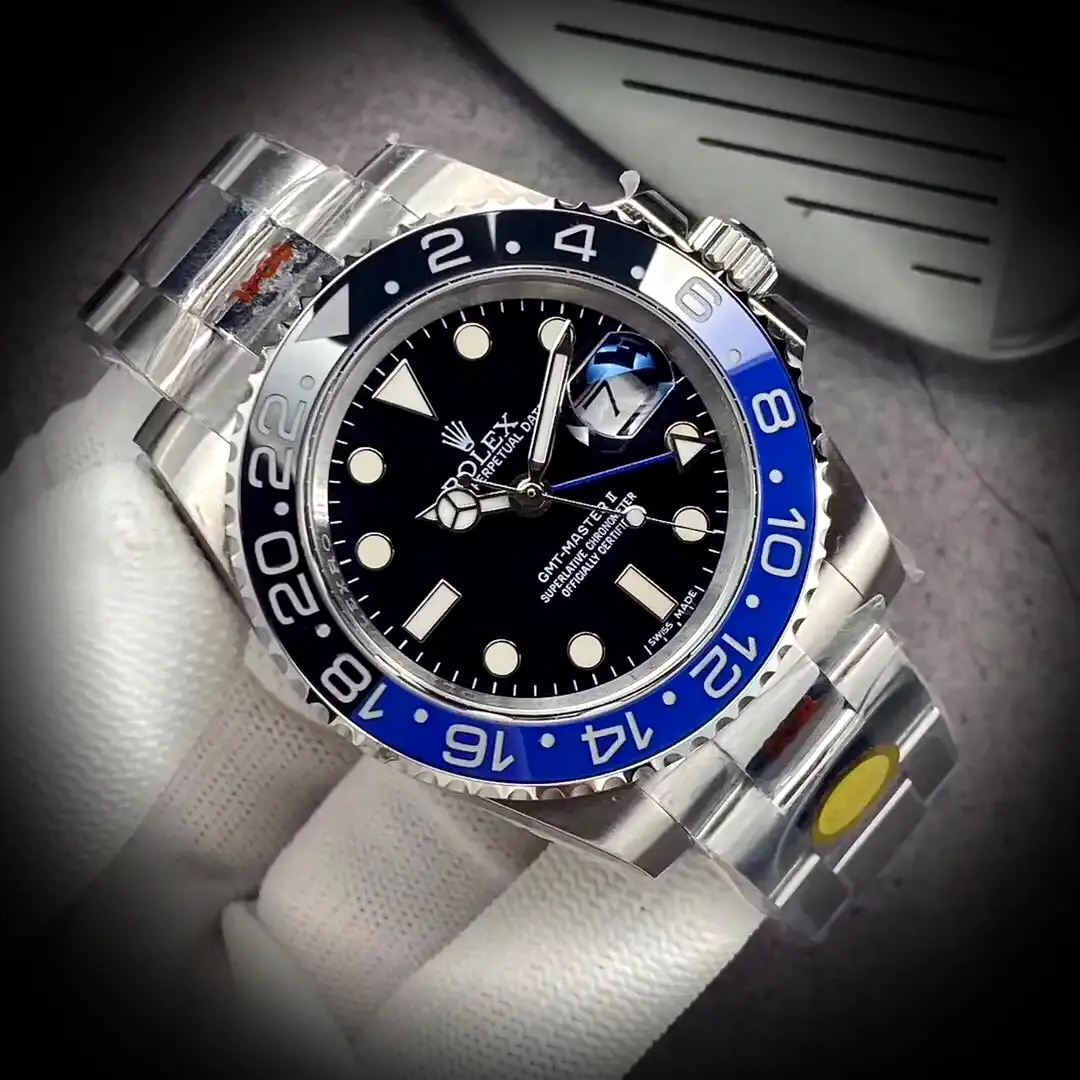 Rolex GMT-Master 126710BLRO Schweizer Replica — Seitenprofil