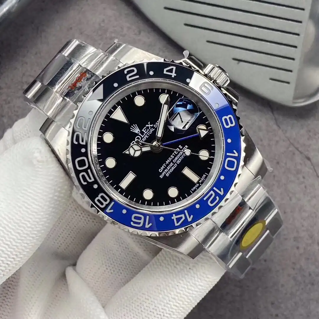 Rolex GMT-Master 126710BLRO Super Clone Replica — Seitenprofil