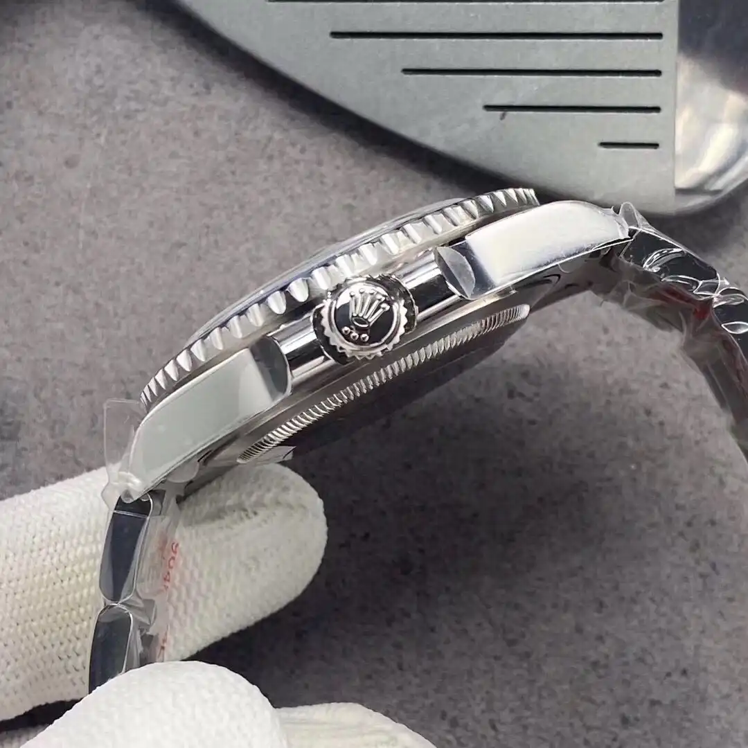 Rolex GMT-Master 126710BLRO Nachbau Zifferblatt in schwarz — Lünette-Makro