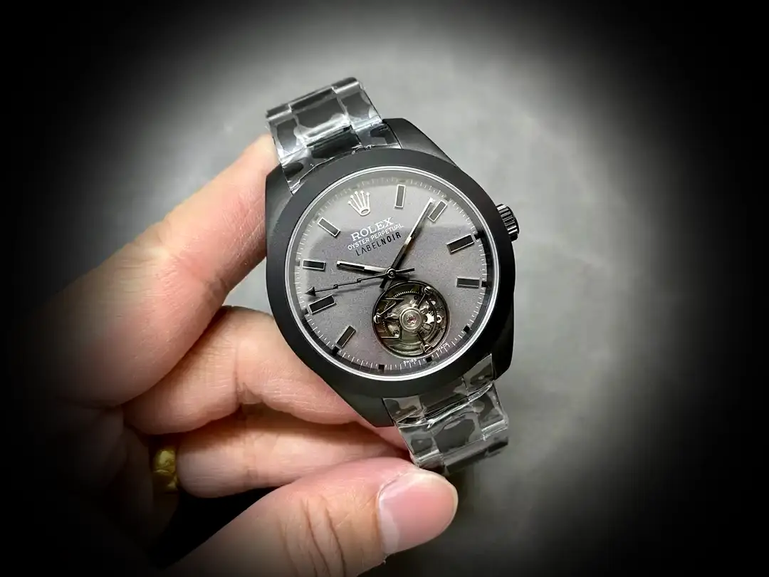 Milgauss SC116610 Schweizer Replica 40mm — Handgelenksaufnahme