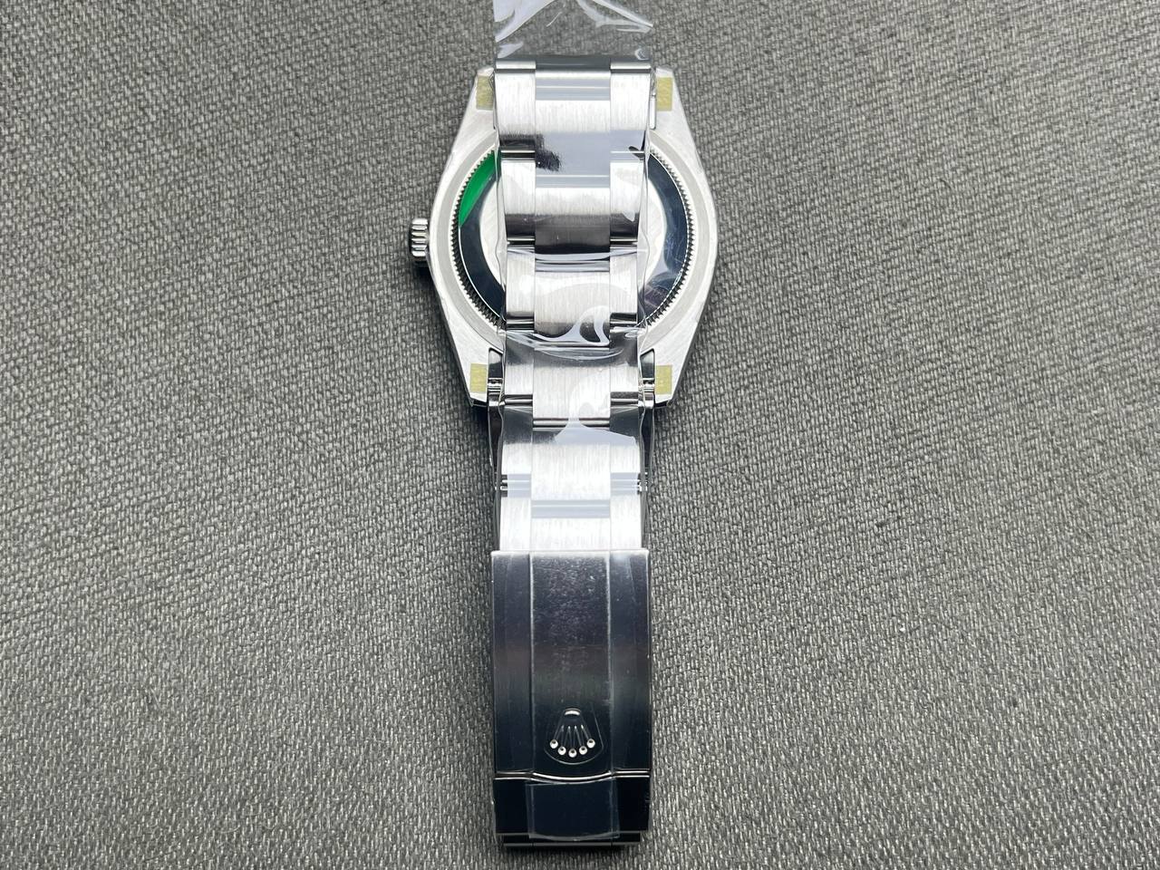 Oyster Perpetual 126000 Replica — Seitenprofil