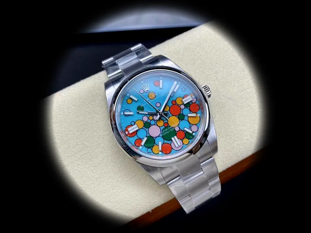 Rolex Oyster Perpetual 124300 Super Clone 41mm — Handgelenksaufnahme