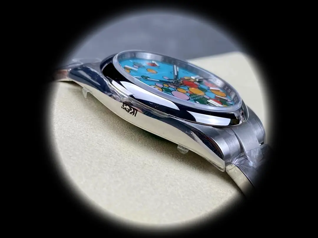 Oyster Perpetual 124300 Superclone — Armband-Detail