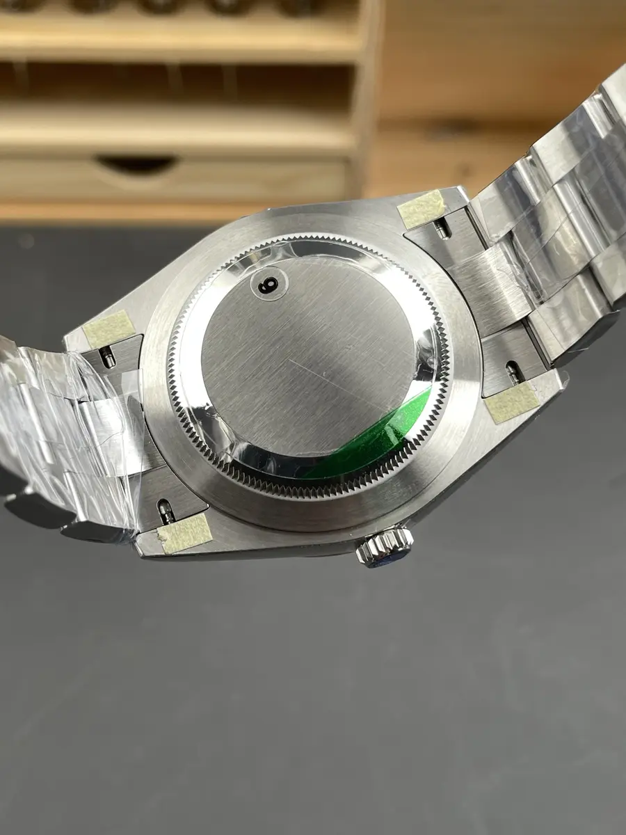 Rolex Oyster Perpetual 124300 Grün, Gehäuseboden