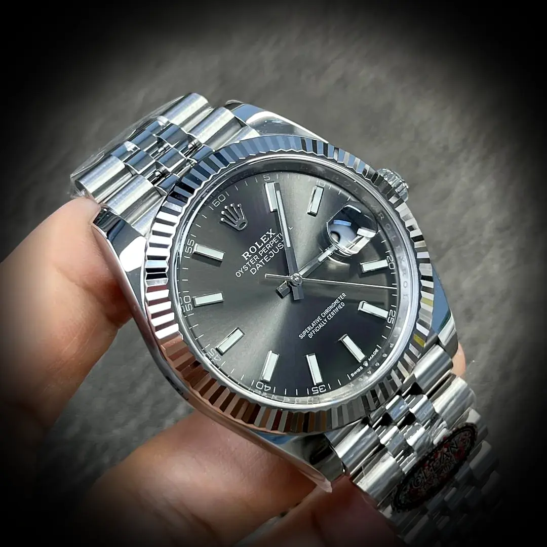 Rolex Datejust 126334 1:1 Super Clone Zifferblatt in rhodium — Lünette-Makro