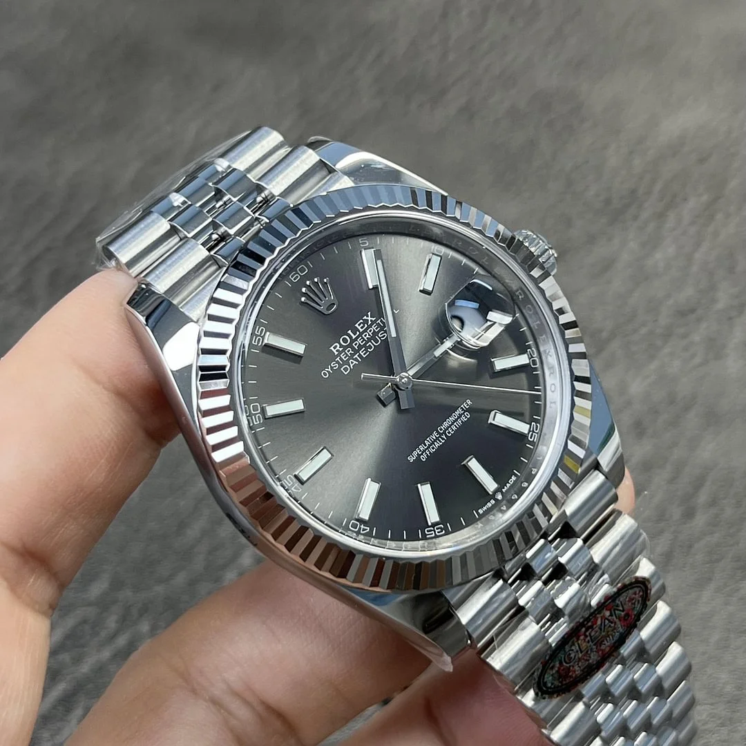 Rolex Datejust 126334 Nachbau Zifferblatt in rhodium — Lünette-Makro