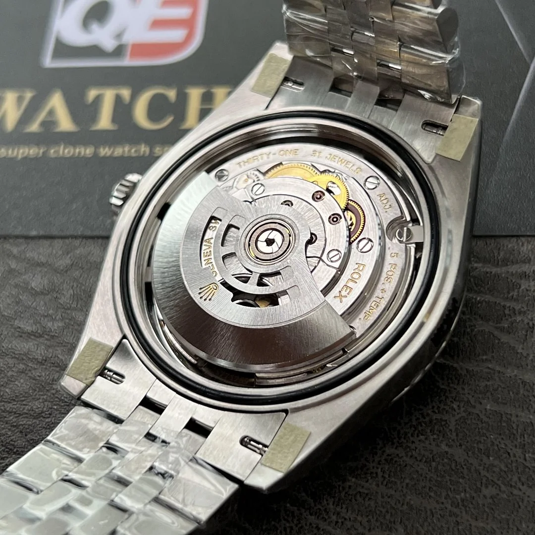 Rolex Datejust 126334 Replica — Leuchtmasse-Aufnahme