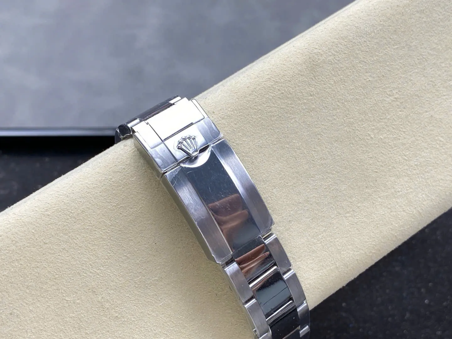 Rolex Daytona 126509 Nachbau 40mm — Krone und Gehäuse Detail