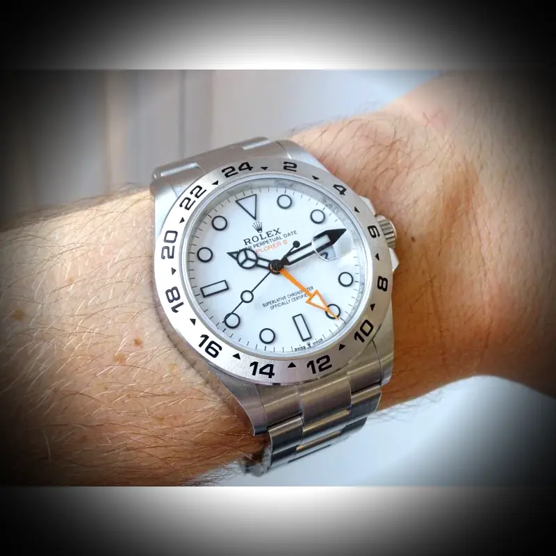 Rolex Explorer 226570 Schweizer Klon — Seitenprofil