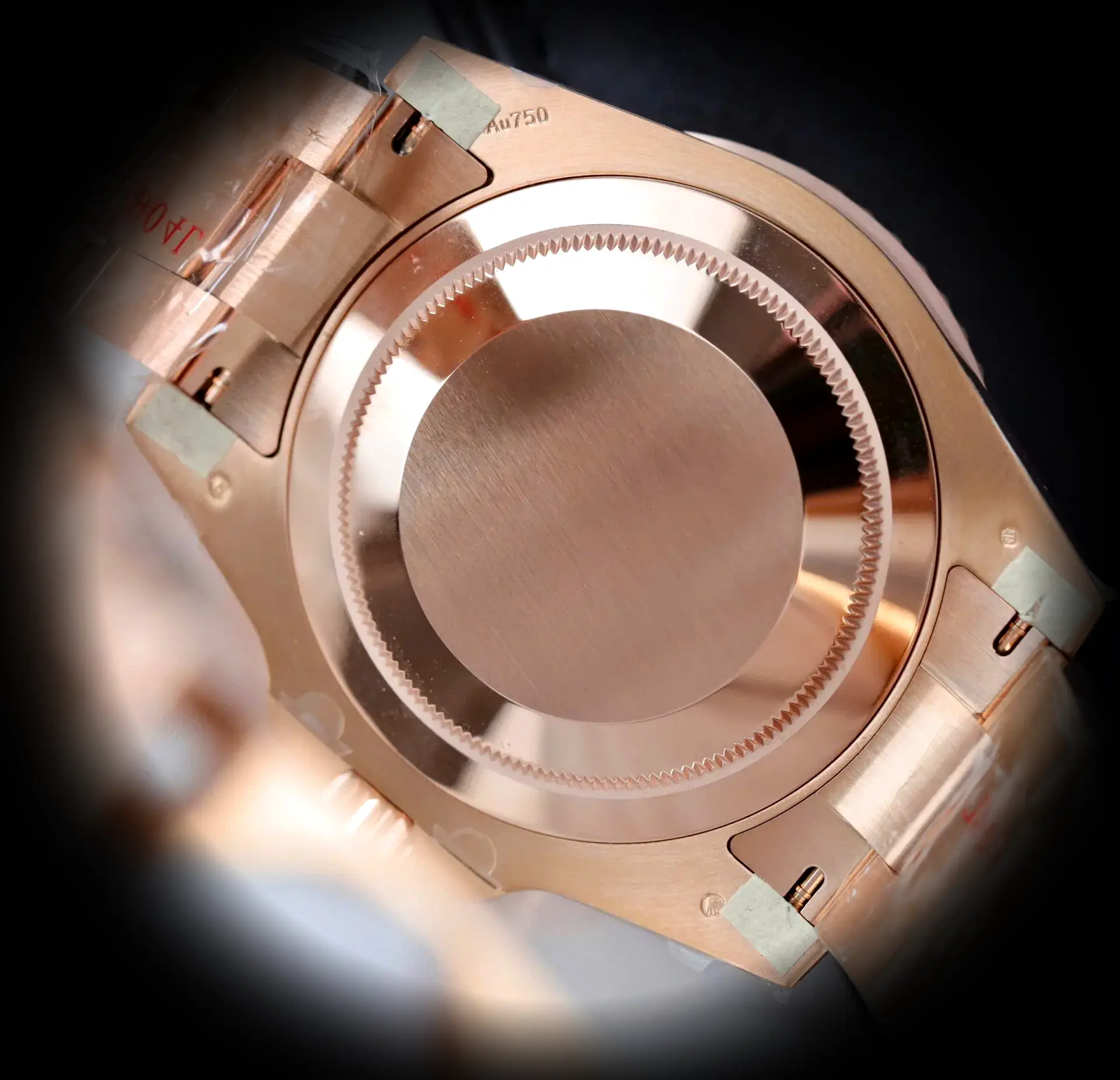 Rolex GMT-Master 126715CHNR Super Clone Zifferblatt in tigereisen — Schrägansicht