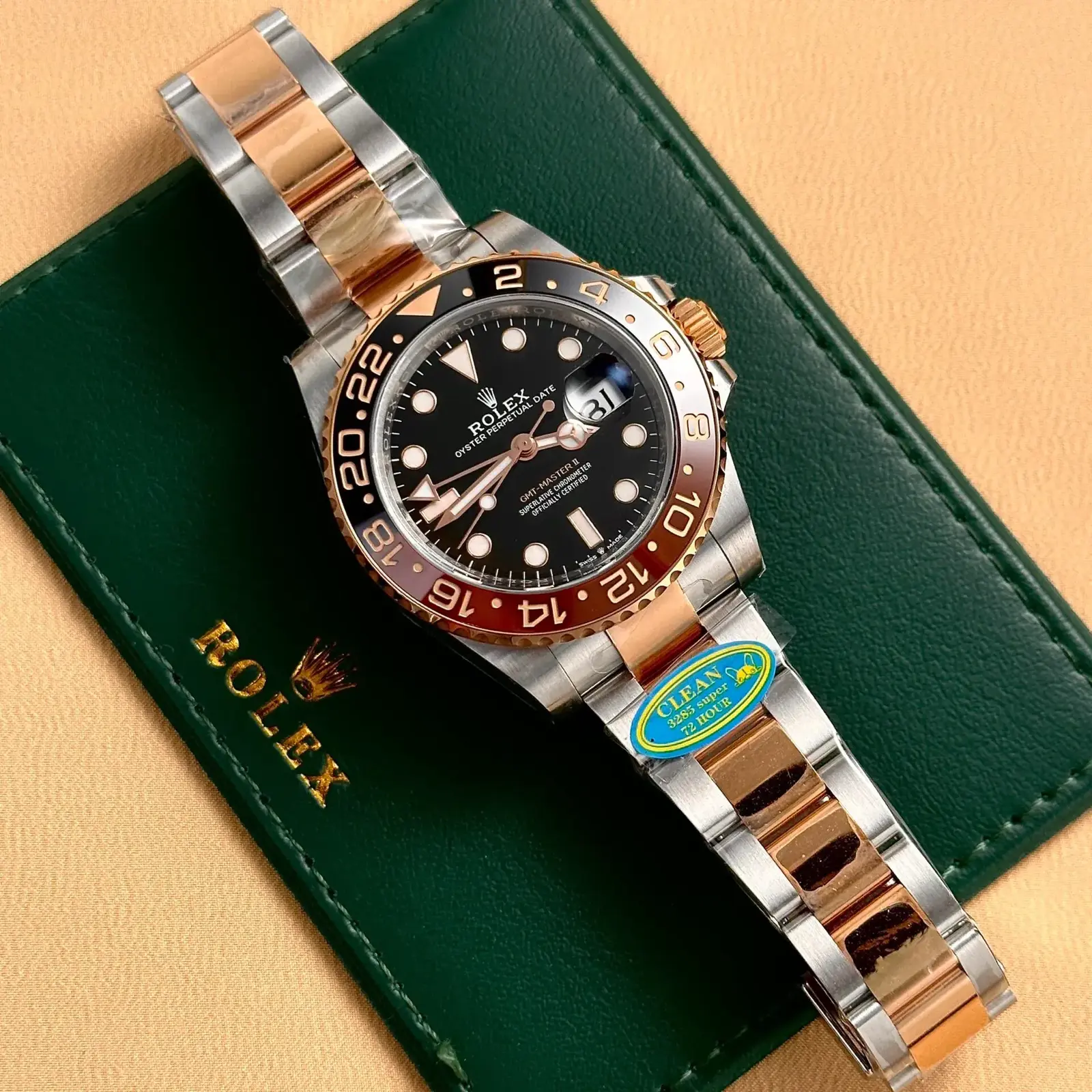 Rolex GMT-Master 126711CHNR Root Beer Nachbau 40mm — Zifferblatt-Nahaufnahme